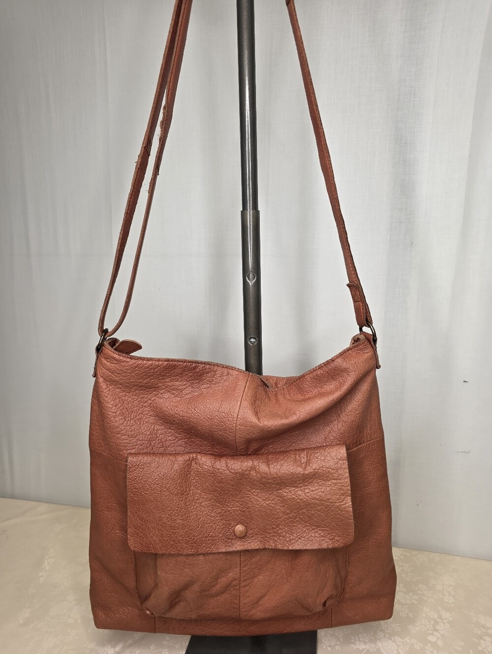 DAY & MOOD Cognac Leather Crossbody Bag Shoulder Hobo Slouchy Pocket